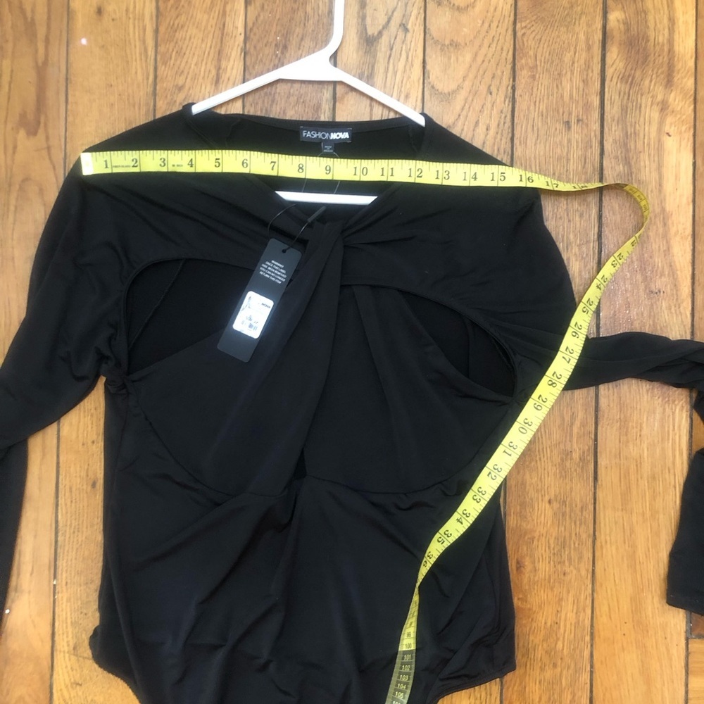 Fashion Nova-Black Long Sleeve Twist Front Cutout Bodysuit - Picture 8 of 10